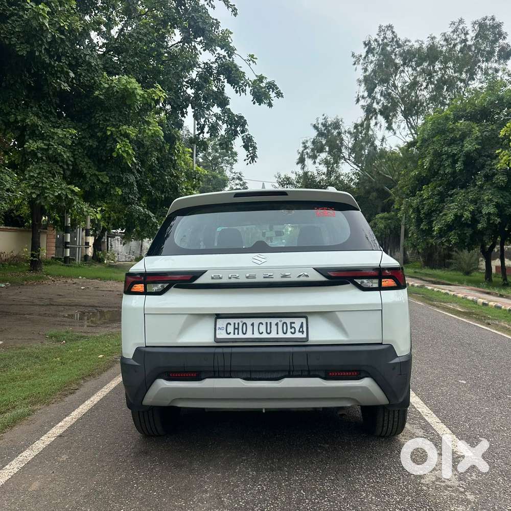 Maruti Suzuki Brezza 1.5 Vxi Smart Hybrid, 2024, Petrol