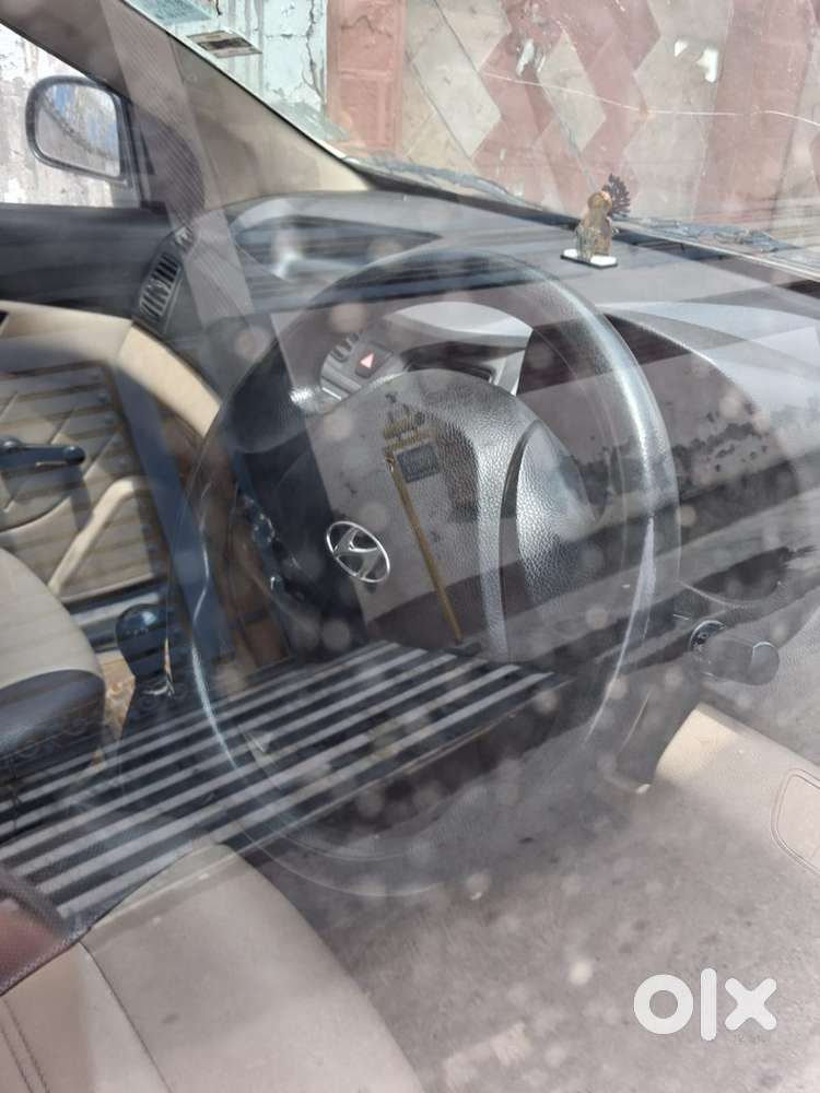Urgent Sale Hyundai Eon Petrol Manual 2012