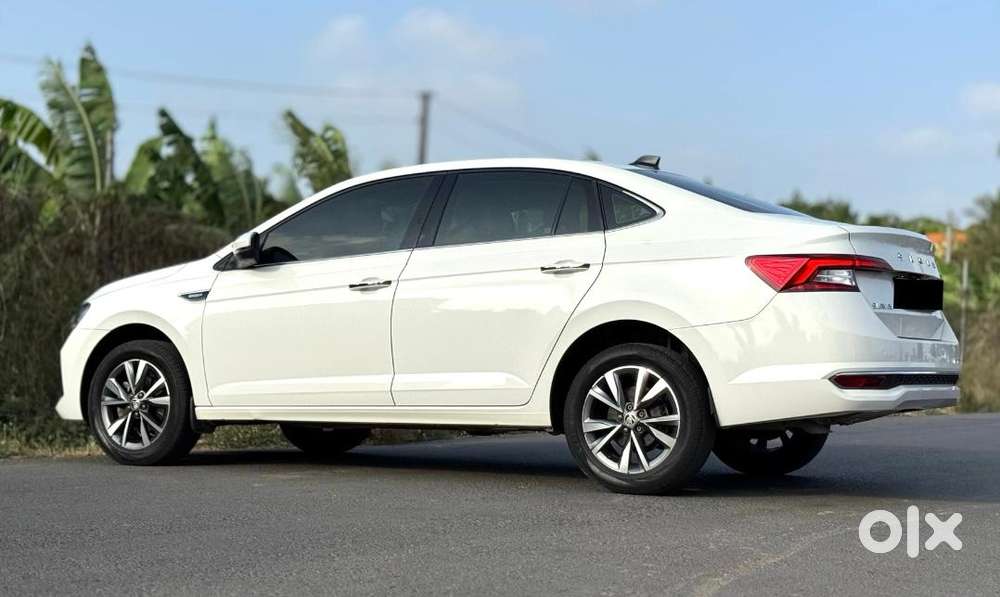 Skoda Slavia 1.0 Tsi Style At, 2024, Petrol
