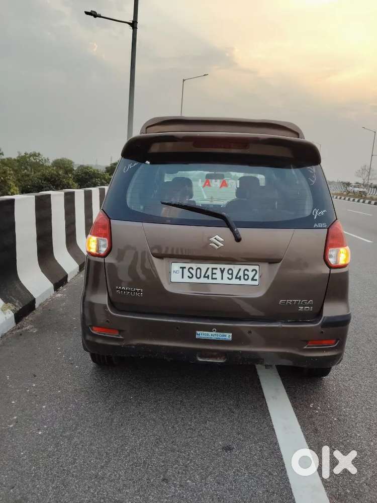 Maruti Suzuki Ertiga 2012 Diesel 184000 Km Driven