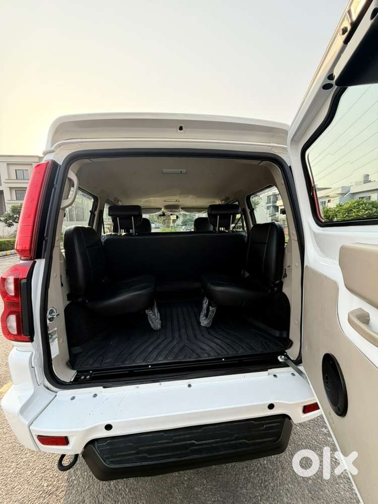 Mahindra Scorpio Classic Diesel Manual 2026