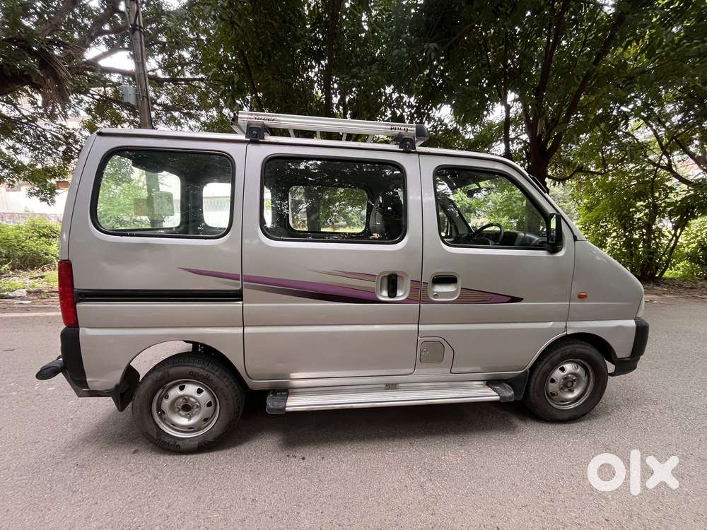 Maruti Suzuki Eeco 5 Str Ac (o), 2015, Petrol