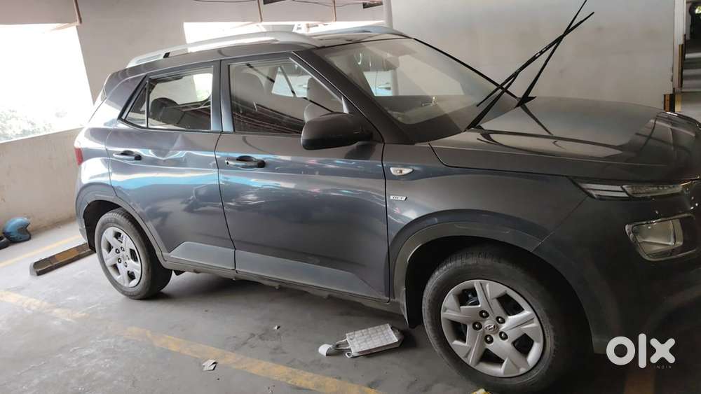 Hyundai Venue Petrol 2019