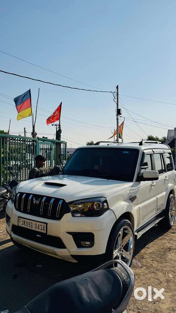 Mahindra Diesel Car 2018