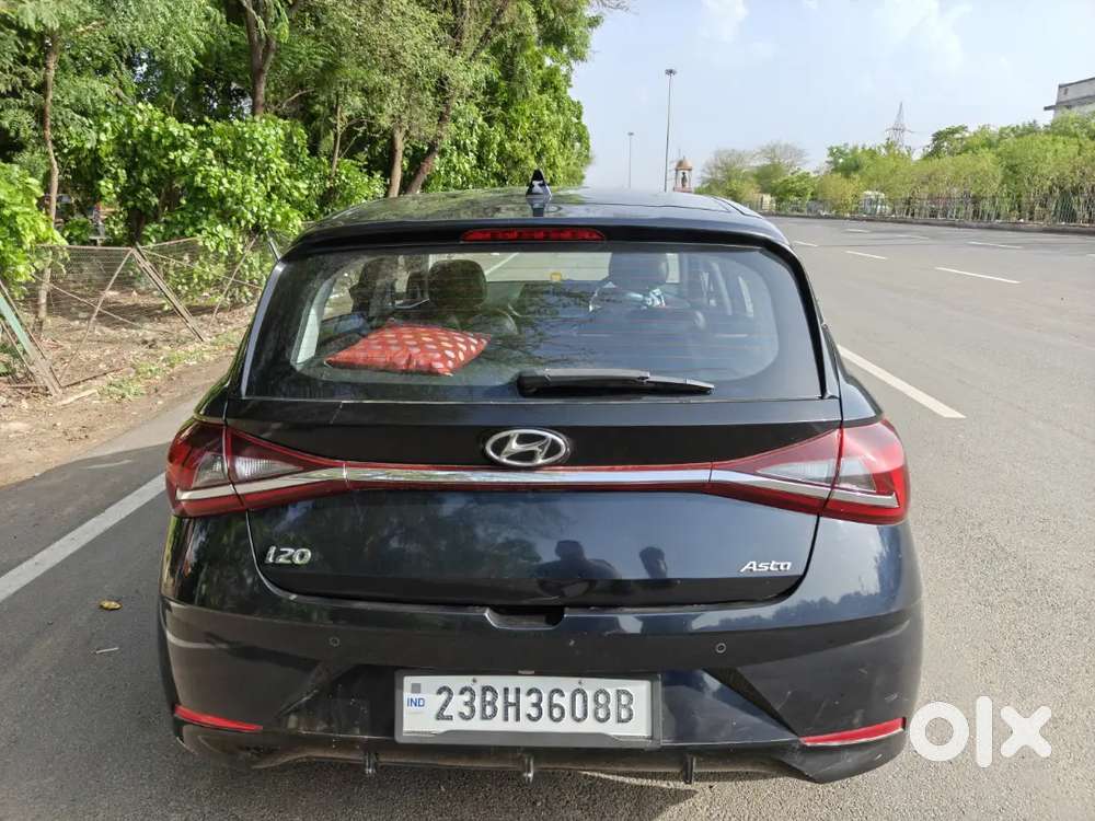 Hyundai I20 Asta (o) Manual (2023 March) - Bh Registration