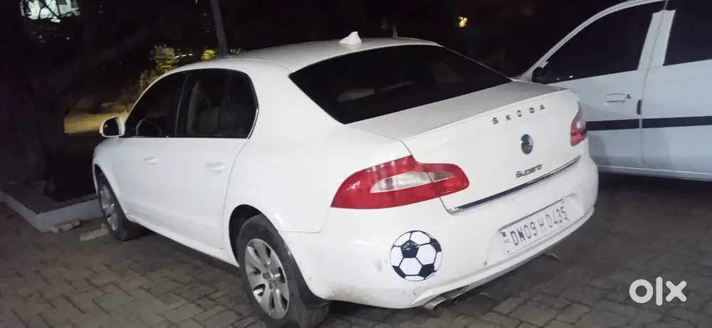 Skoda Superb 2012 Petrol Well Maintained