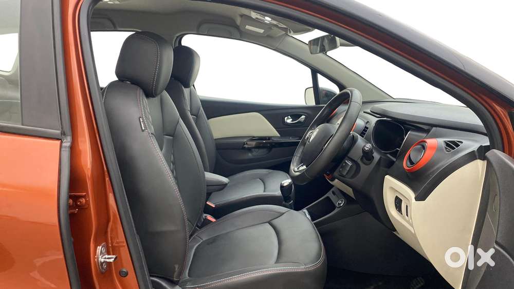 Renault Captur Platine Dual Tone Petrol, 2019, Petrol