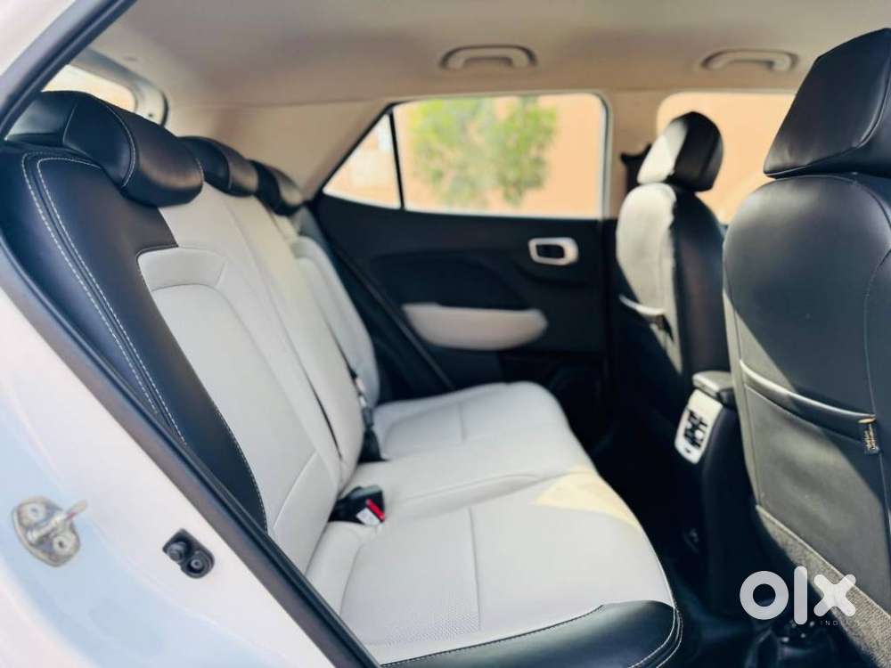 Hyundai Venue 1.2 S (o), 2023, Petrol