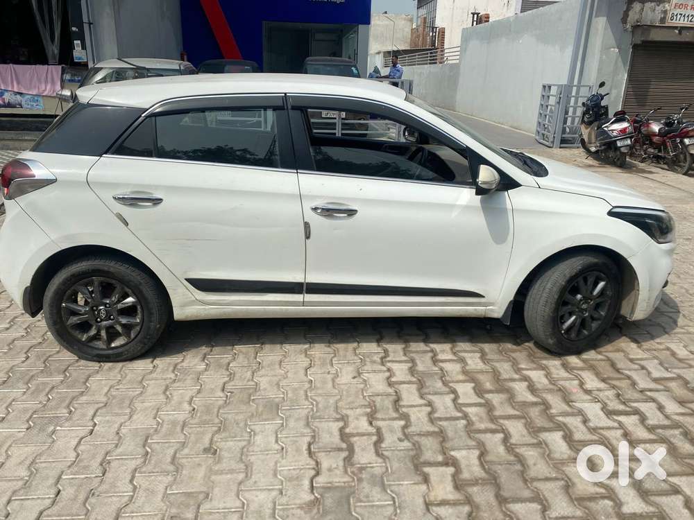 Hyundai I20 Petrol Asta Option, 2018, Petrol