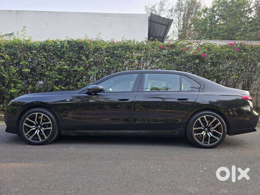 Bmw 7 Series 3.0 740i Sedan, 2023, Petrol