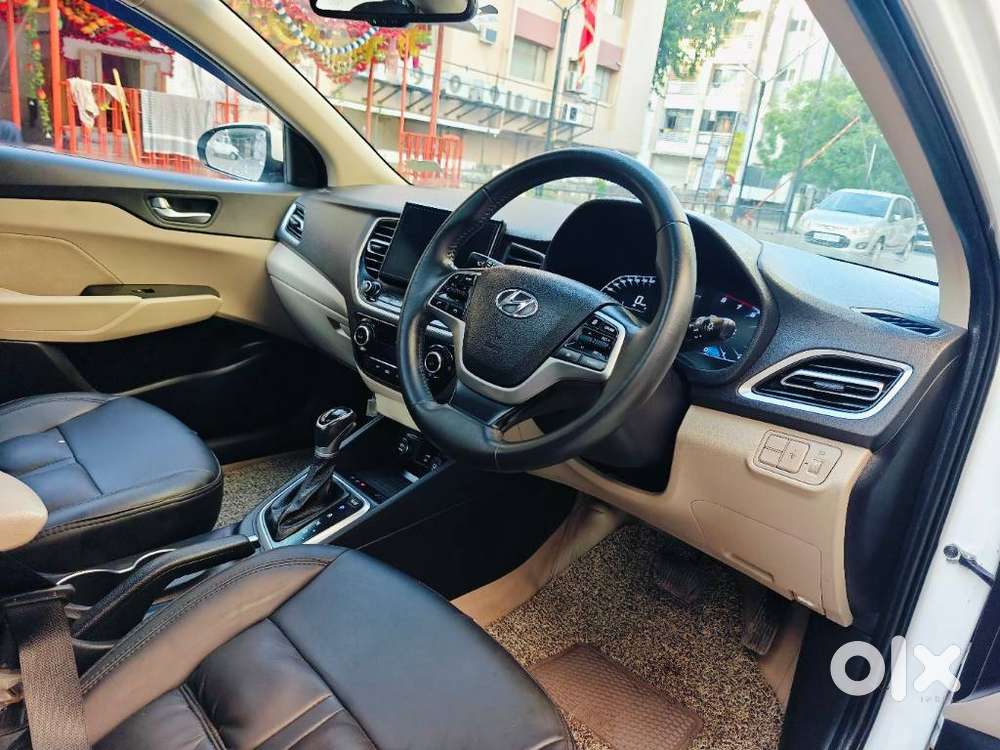 Hyundai Verna 1.5 Sx Ivt, 2022, Petrol