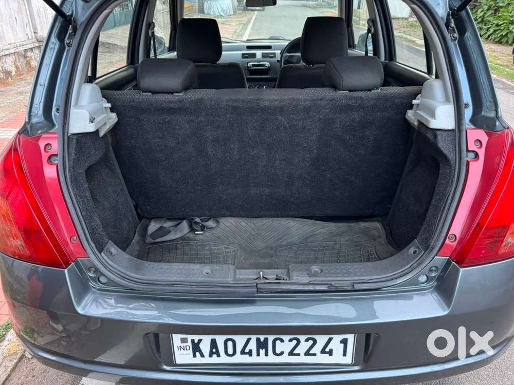 Maruti Suzuki Swift Vxi Petrol Single Owner With Fresh Fc & Insurance!