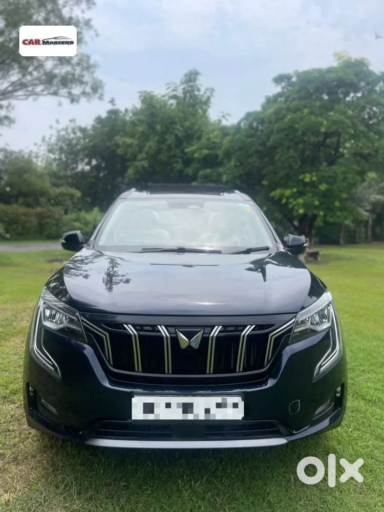 Mahindra Xuv700 2.0 Ax 7 Petrol At Str, 2023, Petrol