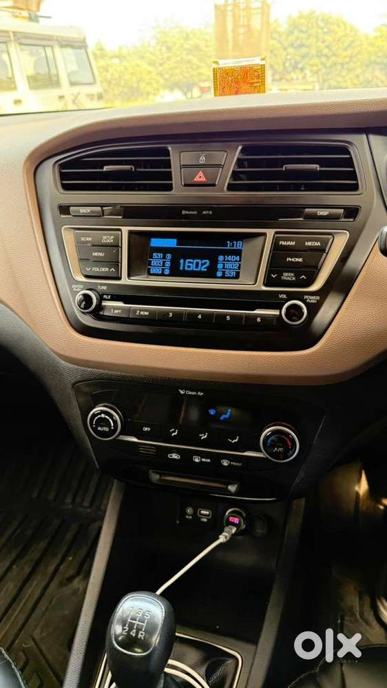 Hyundai Car Petrol 2017 Year