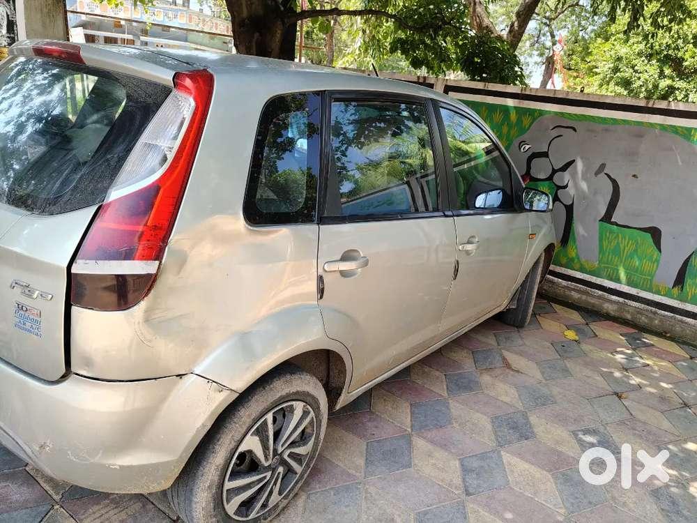 Ford Figo 2012