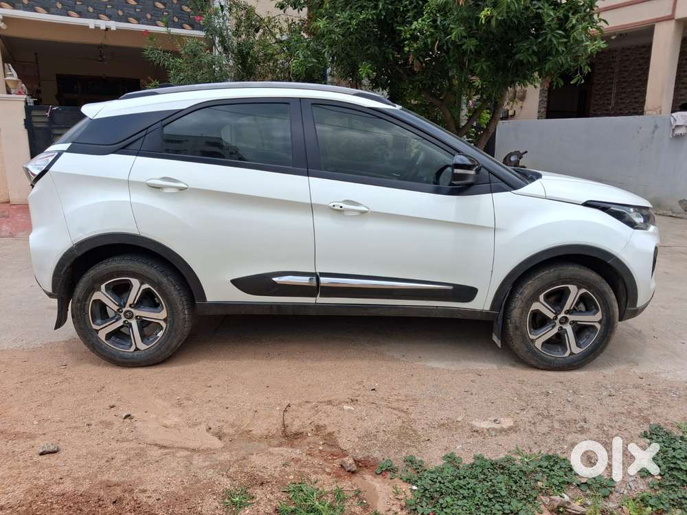 Tata Nexon 1.2 Revotron Xz Plus Dual Tone, 2022, Petrol