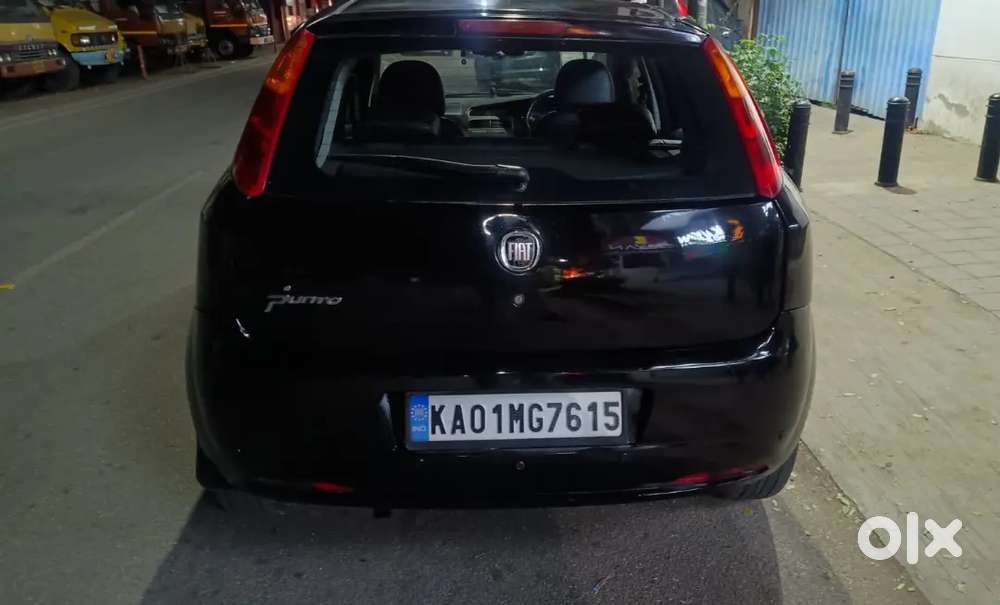 Selling Fiat Grand Punto 2011 Model Petrol Fresh Fc An Insurance