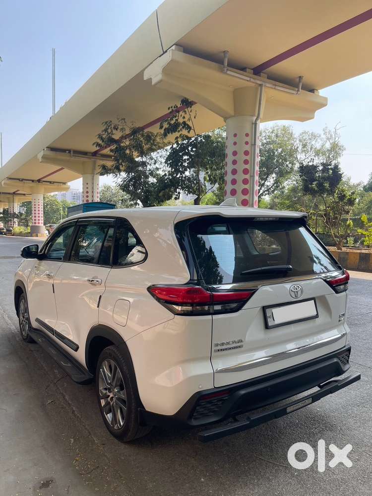 2025 Toyota Innova Hycross Zx(0) Hybrid