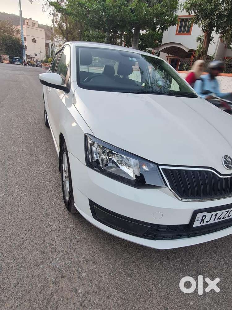 Skoda Rapid 1.6 Ambition Plus Mpi, 2018, Petrol