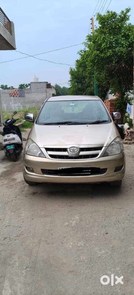 Toyota Innova 2010 Diesel Well Maintained