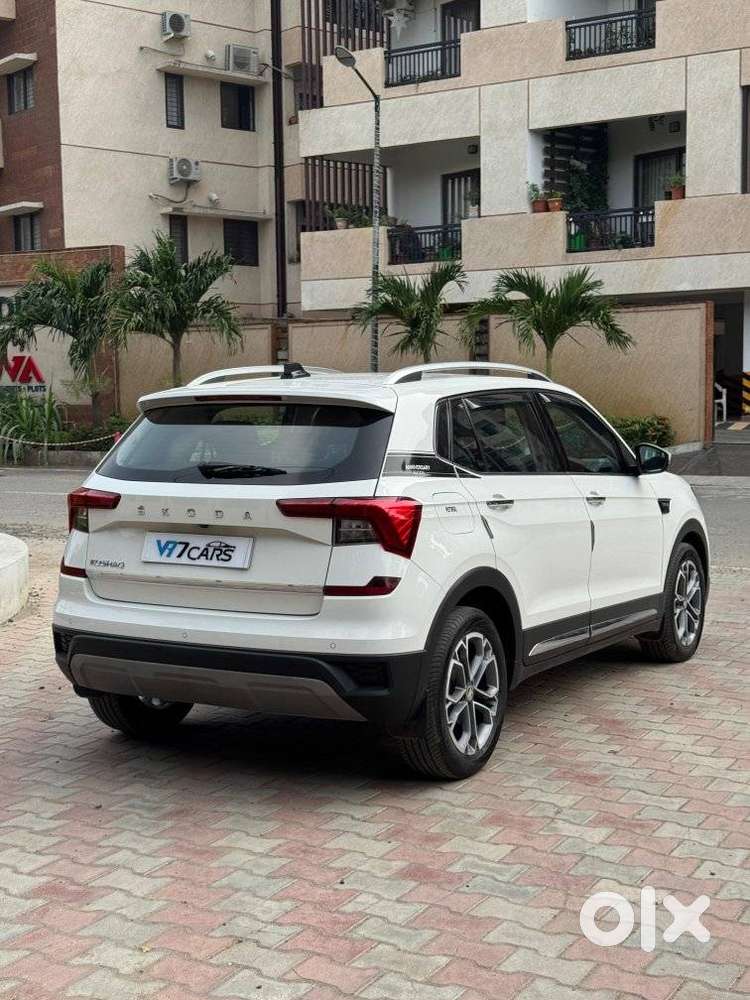 Skoda Kushaq Anniversary Edition 1.0l Tsi At, 2022, Petrol