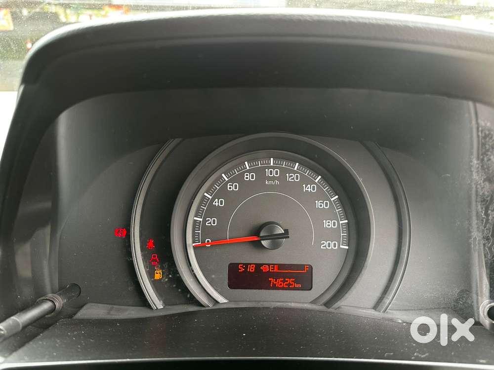 Maruti Suzuki Swift Vxi + Manual, 2019, Petrol