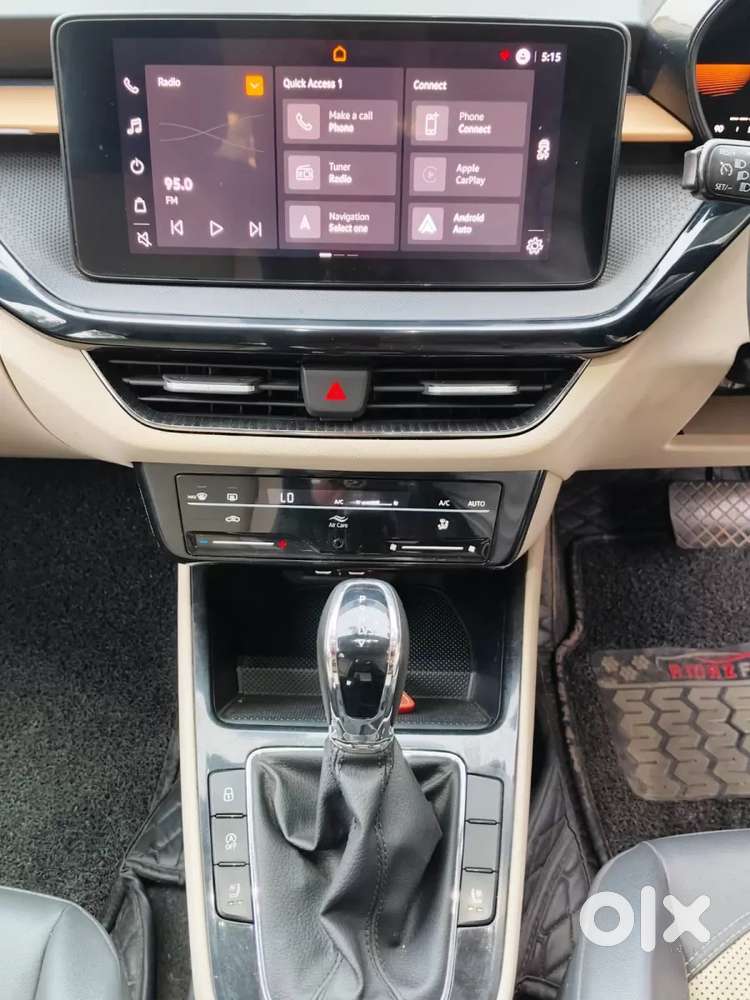 Skoda Slavia Style 1.0l Tsi At, 2022, Petrol