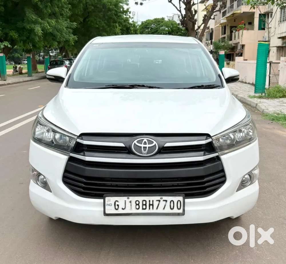 Toyota Innova Crysta [2020-ongoing] 2.4 Gx 8 Str, 2017, Diesel