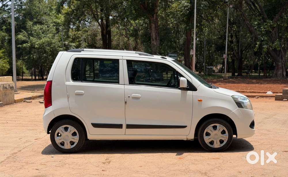 Maruti Suzuki Wagon R Vxi, 2011, Petrol
