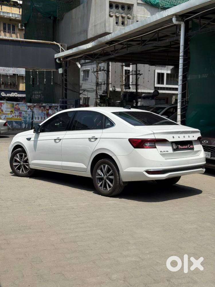 Skoda Slavia 1.0 Tsi Style At, 2022, Petrol