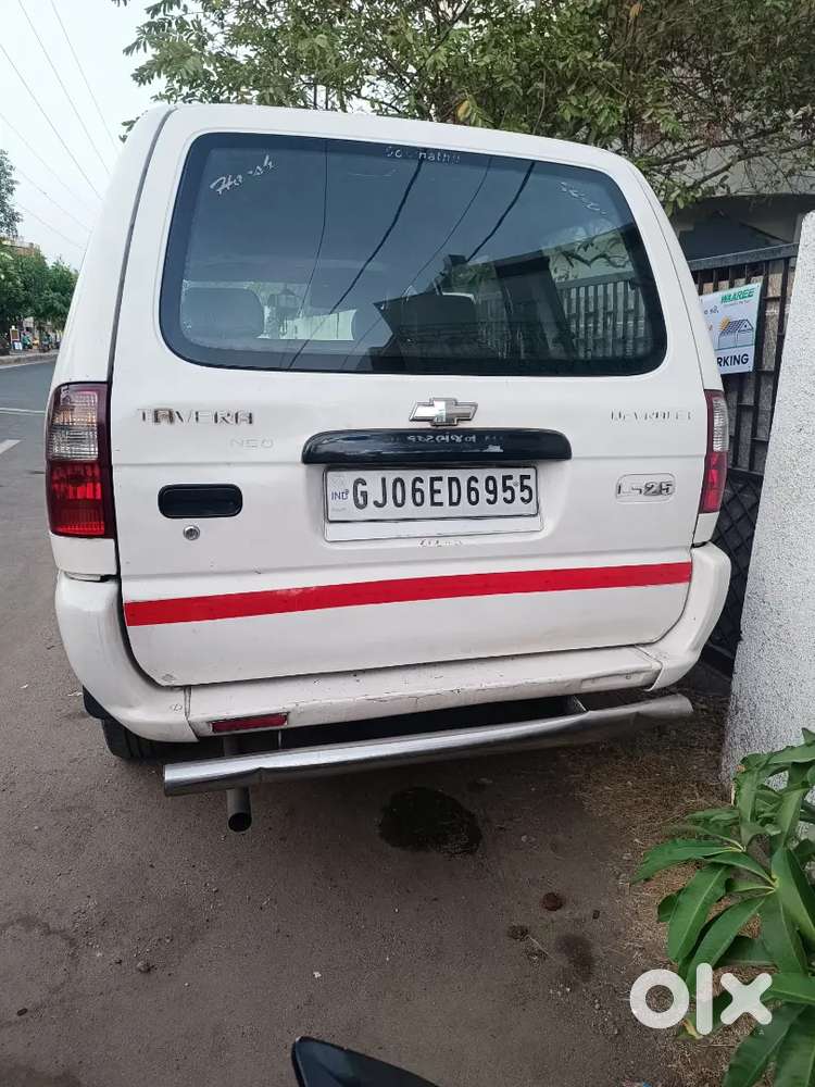 Chevrolet Tavera 2011 Diesel 450720 Km Driven
