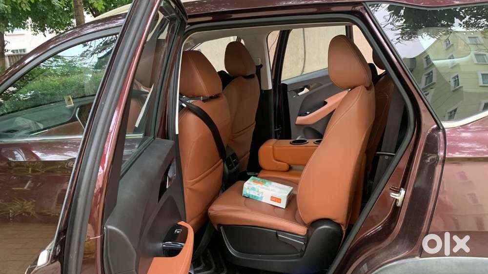 Mg Hector Plus - Dct Petrol
