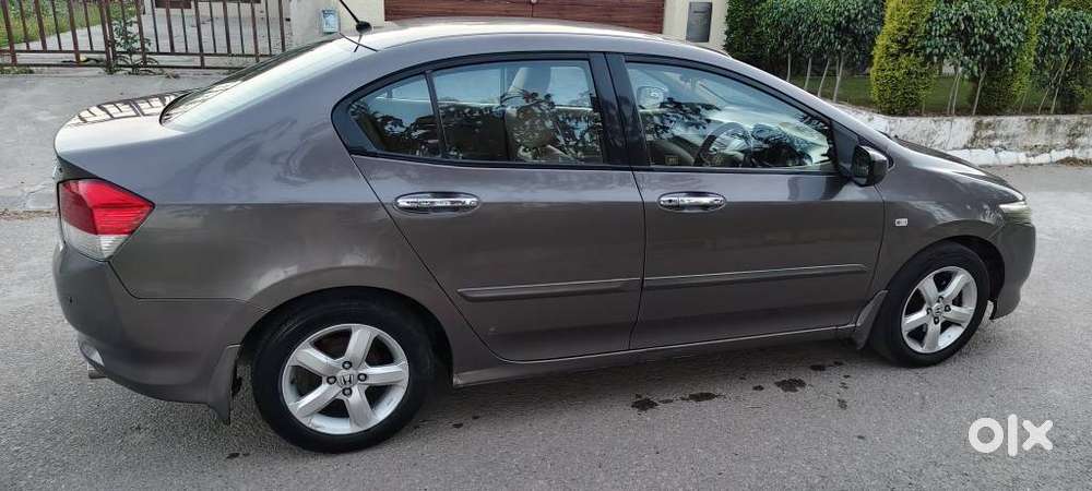 Honda City 2011-2013 V At Exclusive, 2011, Petrol