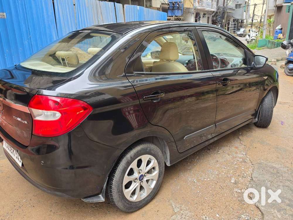 Ford Aspire Titanium Blu 2016