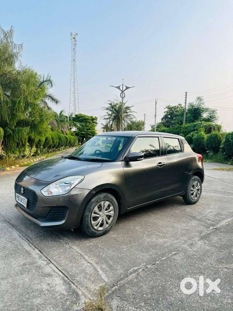 Maruti Suzuki Swift Vxi + Manual, 2018, Petrol