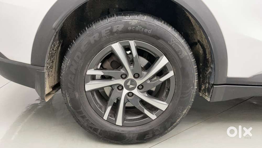 Mahindra Xuv700 2.2 Ax 5 Diesel At 7 Str, 2023, Diesel