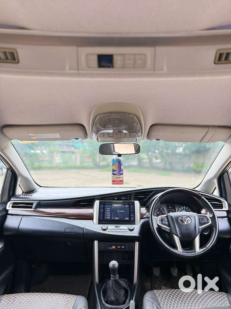 Toyota Innova Crysta 2.4 V, 2017, Diesel