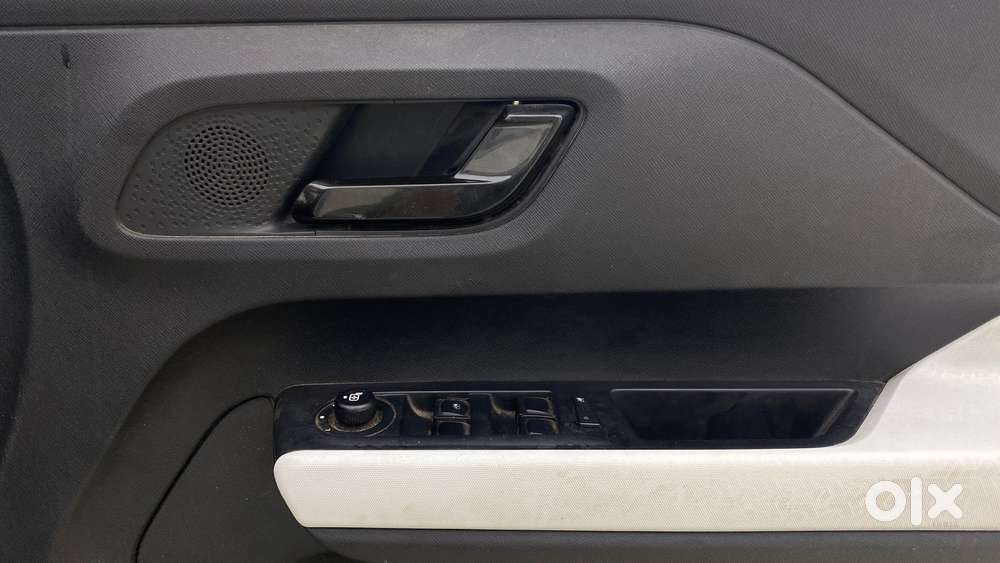 Tata Punch Camo Adventure Mt, 2022, Petrol