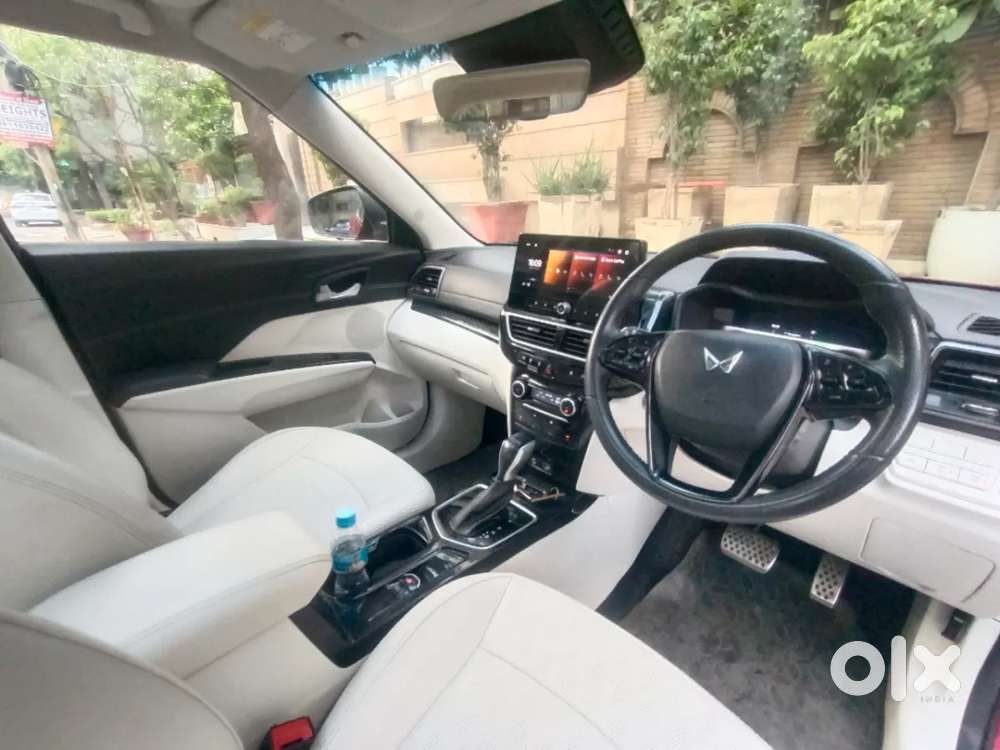 Mahindra Xuv 3xo Ax7l 1.2 Petrol At (pg), 2026, Petrol
