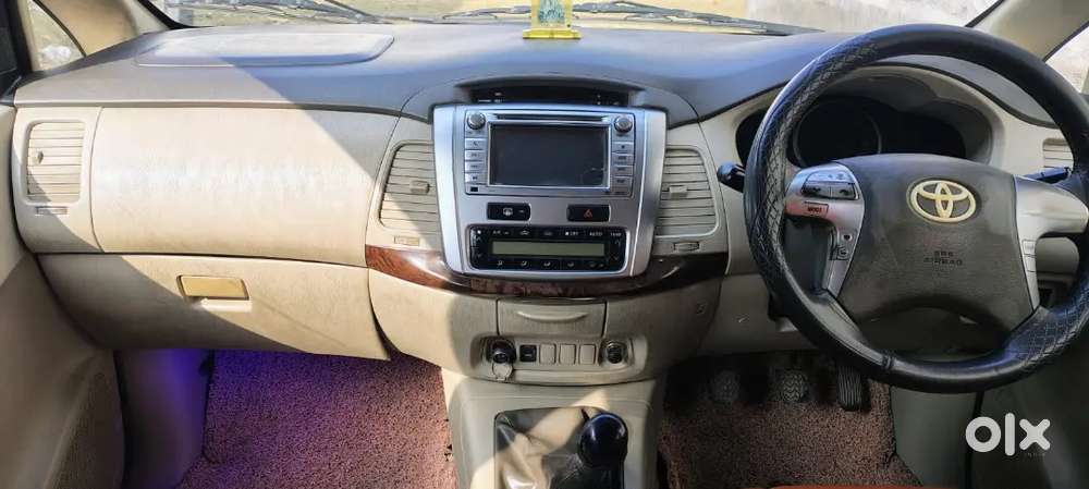 Toyota Innova 2015 Diesel Well Maintained
