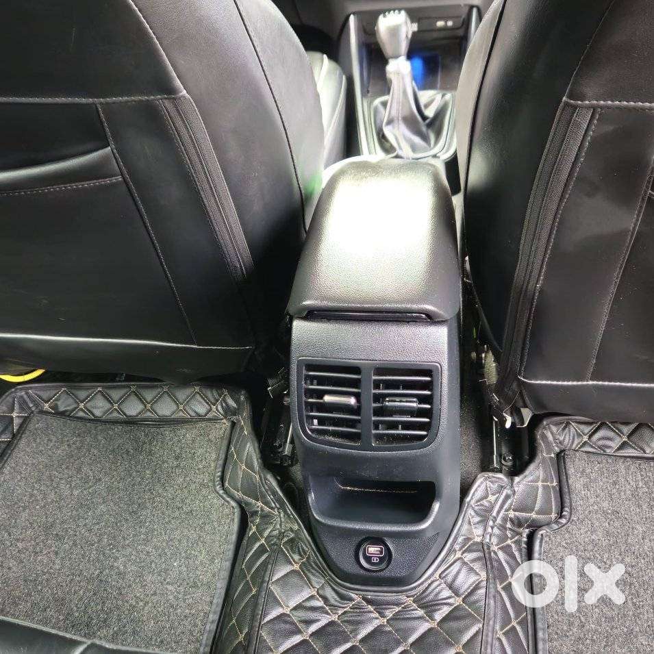 Hyundai I20 Asta (o) 1.2 Mt, 2022, Petrol