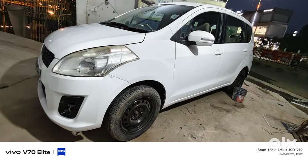 Maruti Suzuki Ertiga Vxi, 2013, Petrol