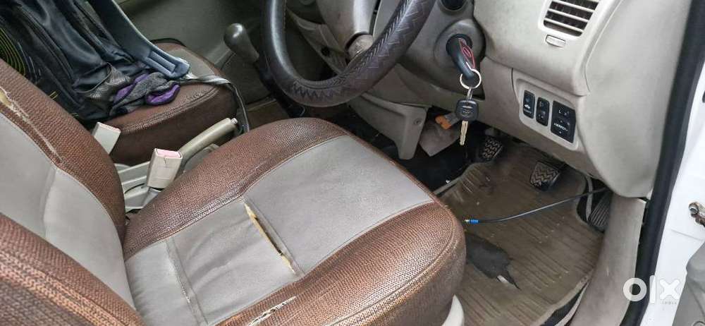 Toyota Innova 2.5 G (diesel) 8 Seater, 2011, Diesel