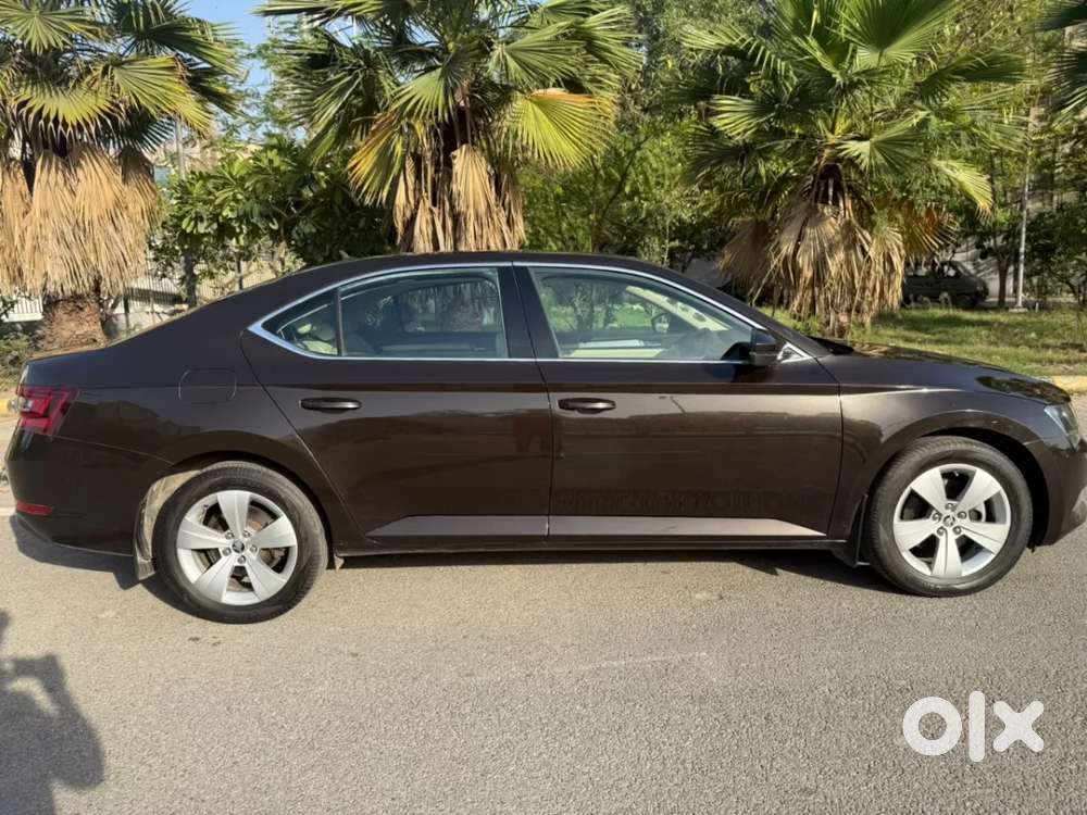 Skoda Superb [ ] 1.8 Style Tsi At, 2018, Petrol
