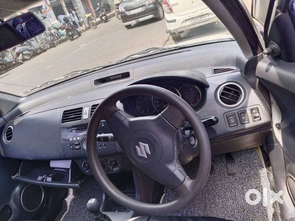 Maruti Suzuki Swift Dzire Vdi Bsiv, 2013, Diesel