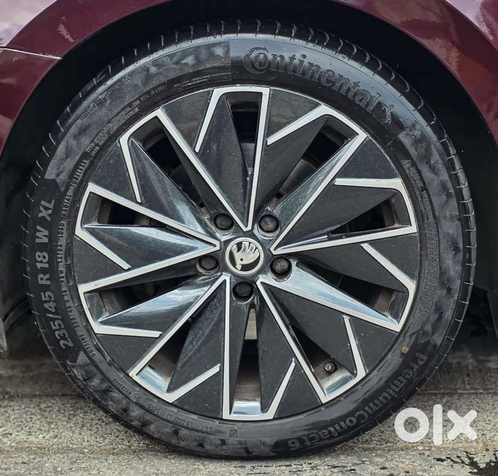 Skoda Superb, 2024, Petrol