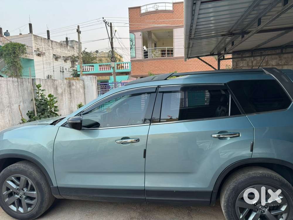 Tata Safari 2023 Diesel 490000 Km Driven