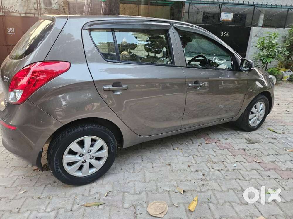 Hyundai I20 Sportz 1.4 Crdi 6 Speed Bs-iv, 2013, Diesel