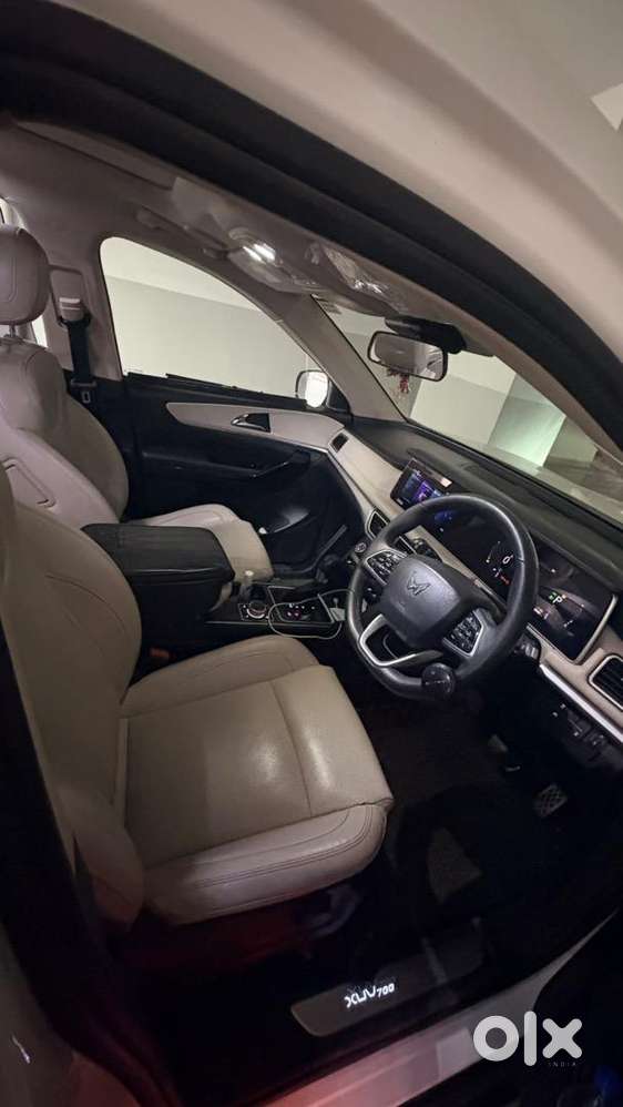 Mahindra Xuv700 2022 Diesel Well Maintained Under Warranty  Automatic