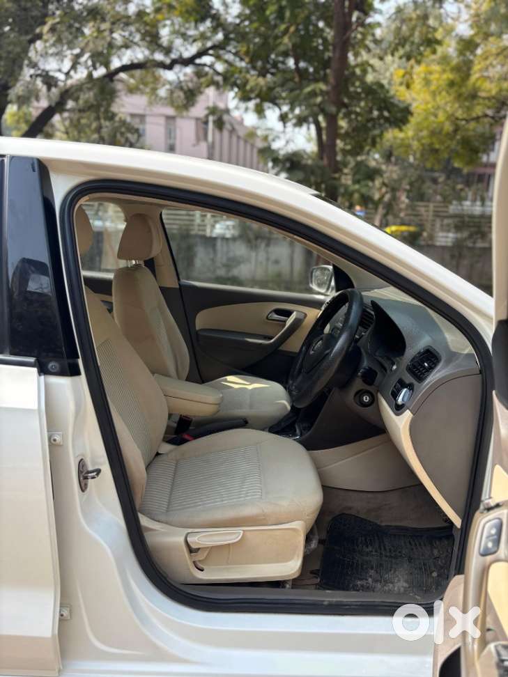Volkswagen Vento 1.5 Tdi Comfortline At, 2015, Petrol